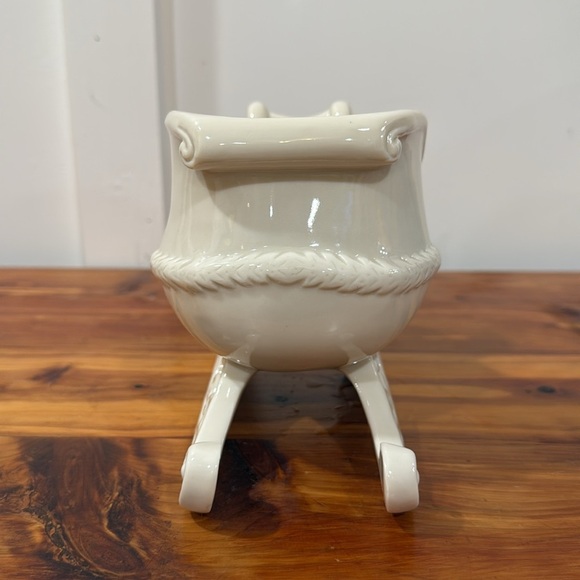 PartyLite Porcelain Sleigh Sled Pillar Candle Holder - Picture 3 of 6